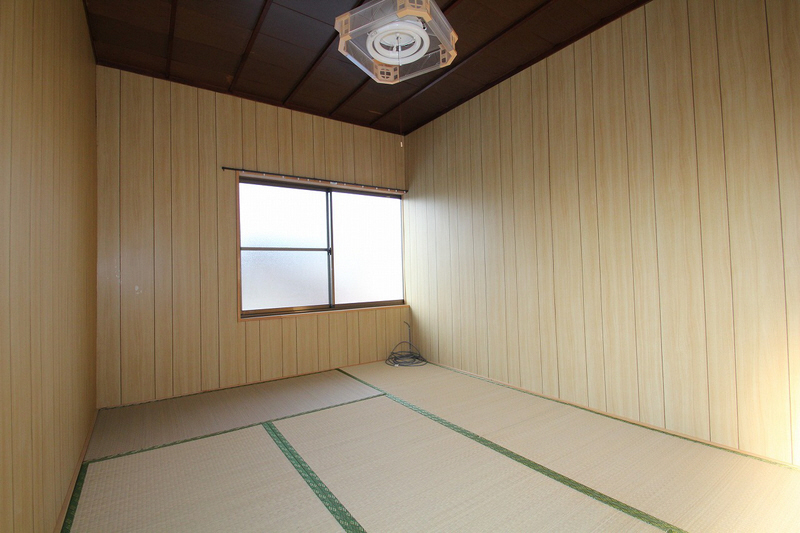 Living and room. It's Japanese mind Japanese-style room