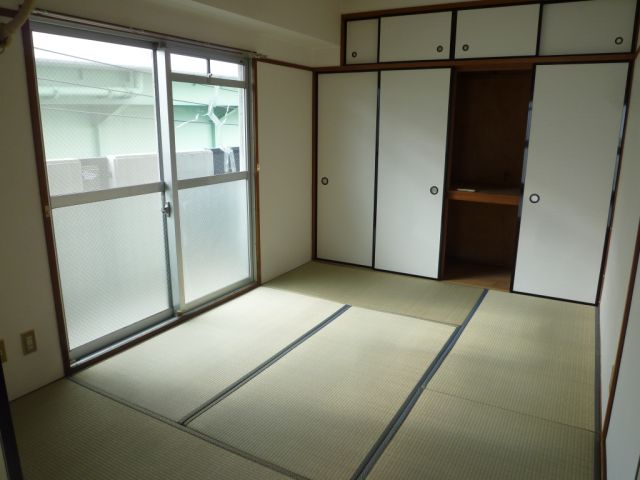 Living and room. 6 Pledge of Japanese-style room