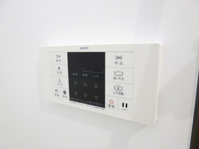 Other Equipment. Hot water supply temperature control panel ☆