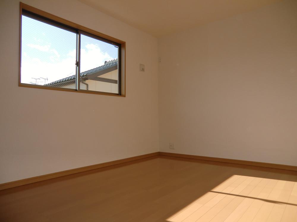 Non-living room. ◇ Western-style ◇  Bright Western-style in the south  All room storage   