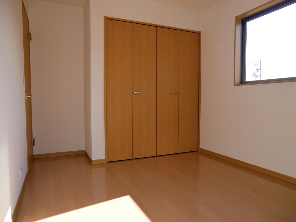 Non-living room. ◇ Western-style ◇  Bright Western-style in the south  All room storage  