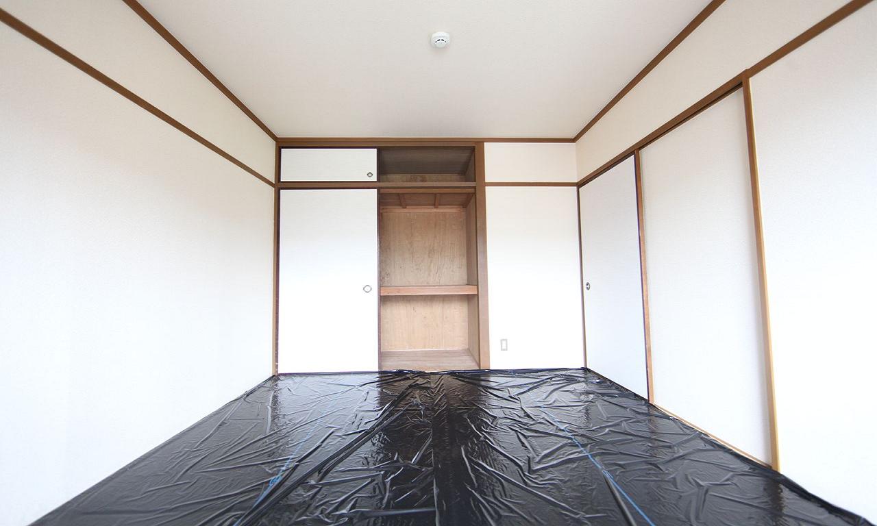 Receipt. Japanese-style room 6 quires With closet (storage rich have)