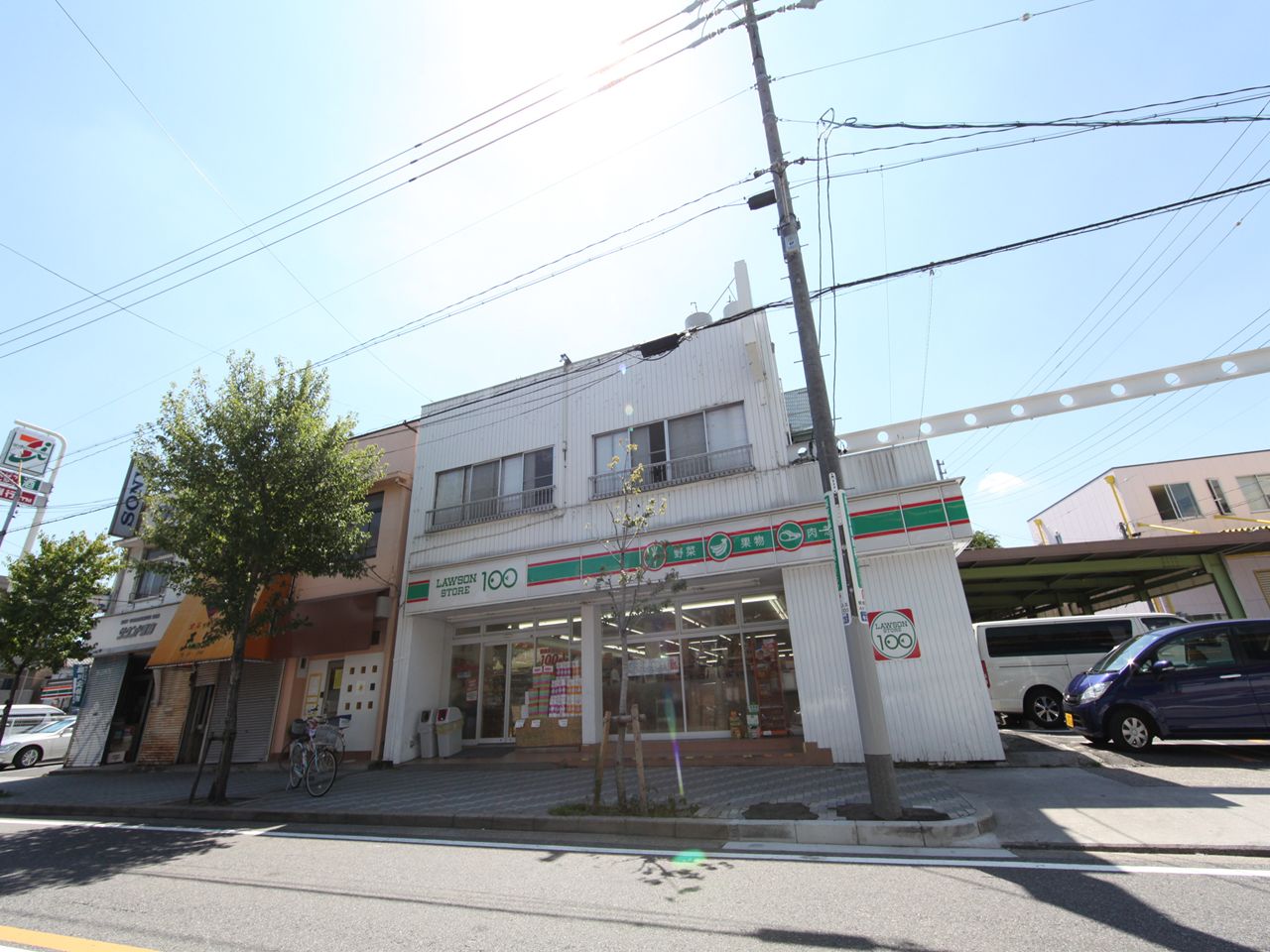 Convenience store. 341m until the Lawson Store 100 Karasumori store (convenience store)