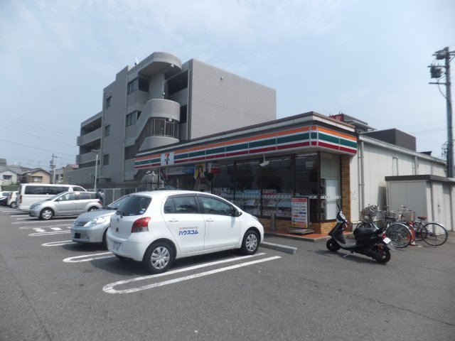 Convenience store. Seven-Eleven Nagoya Gongentori store up (convenience store) 350m