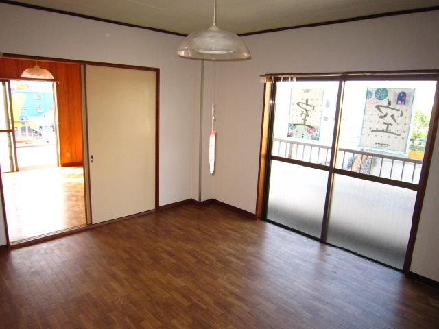 Living and room