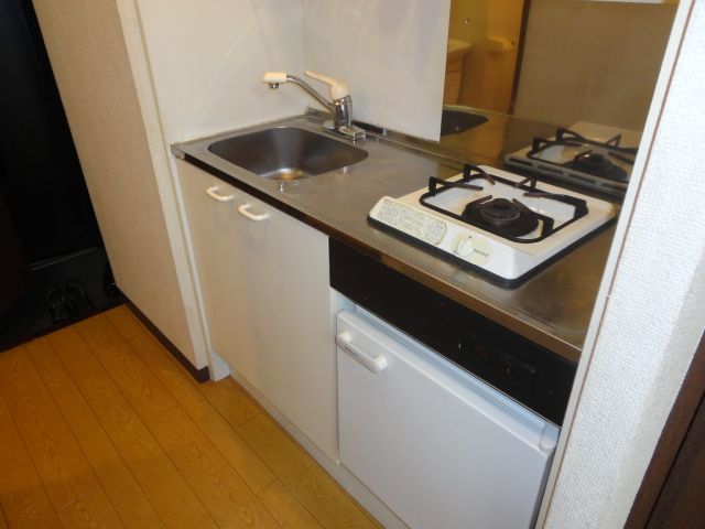 Kitchen. With gas stove