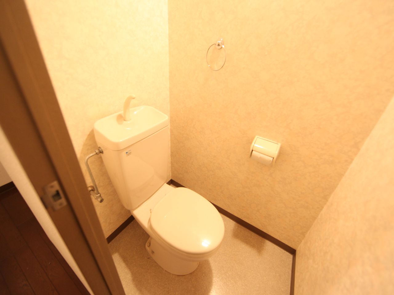 Toilet. bus ・ Restroom Warm water washing heating toilet seat installation Allowed