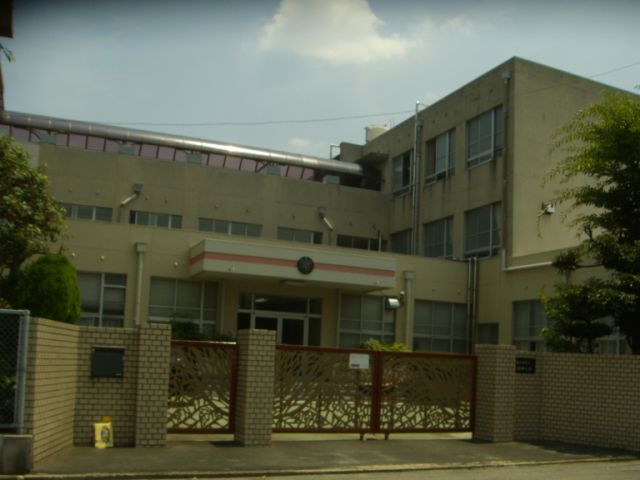 Junior high school. Municipal Toyokuni until junior high school (junior high school) 1200m