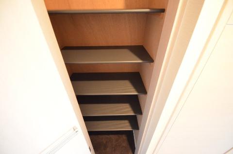 Other room space. Cupboard