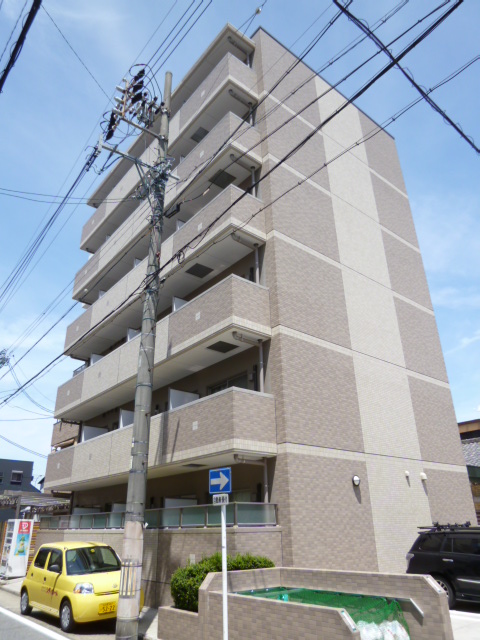 Building appearance. auto lock ・ With elevator! This apartment facing south