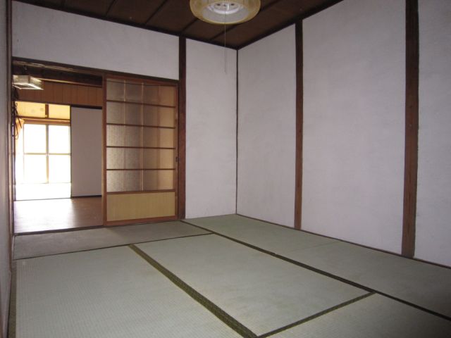 Living and room. Japanese-style room 6 quires