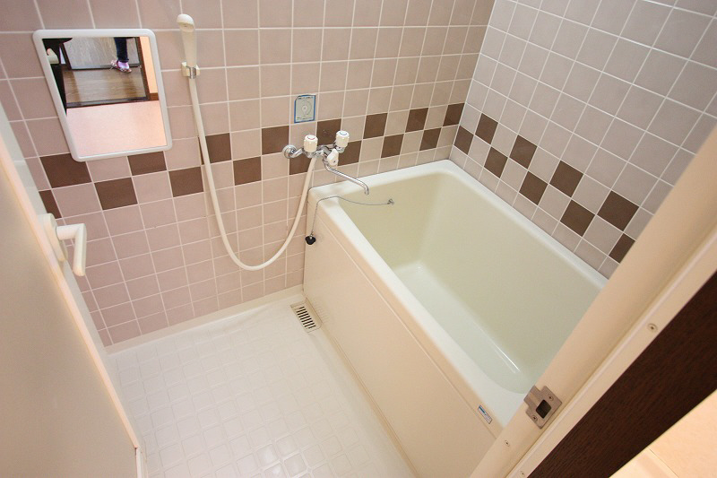 Bath. Basin dressing room (shampoo dresser)