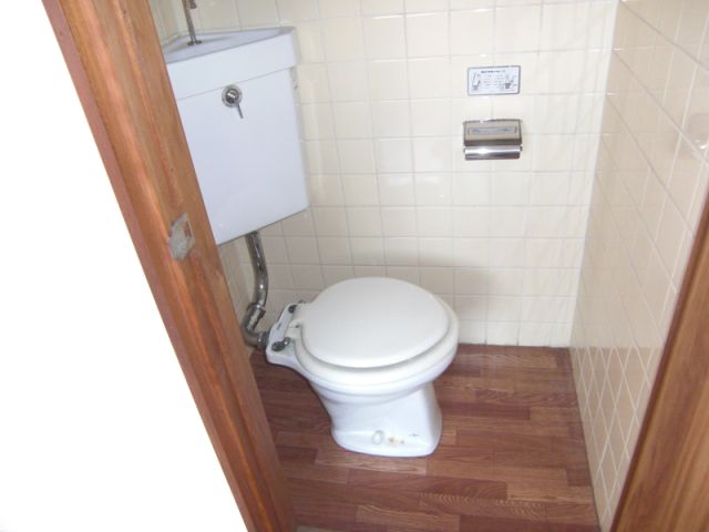 Toilet