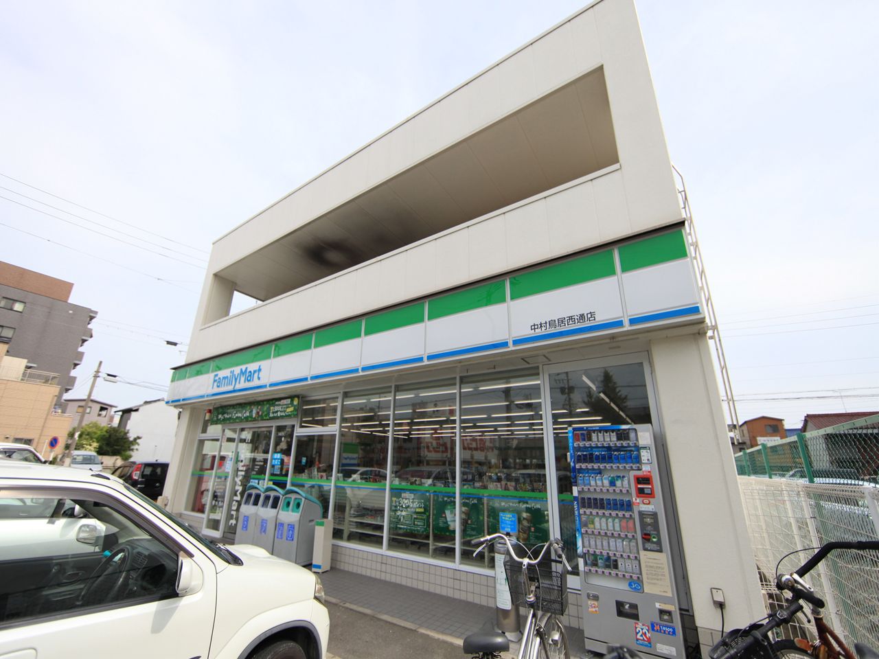 Convenience store. FamilyMart Nakamura Toriinishitori store up (convenience store) 73m