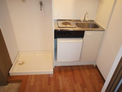 Other room space. kitchen ・ Laundry Area