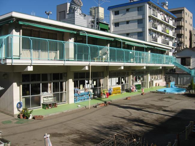 kindergarten ・ Nursery. Real nursery of loquat (kindergarten ・ 1040m to the nursery)