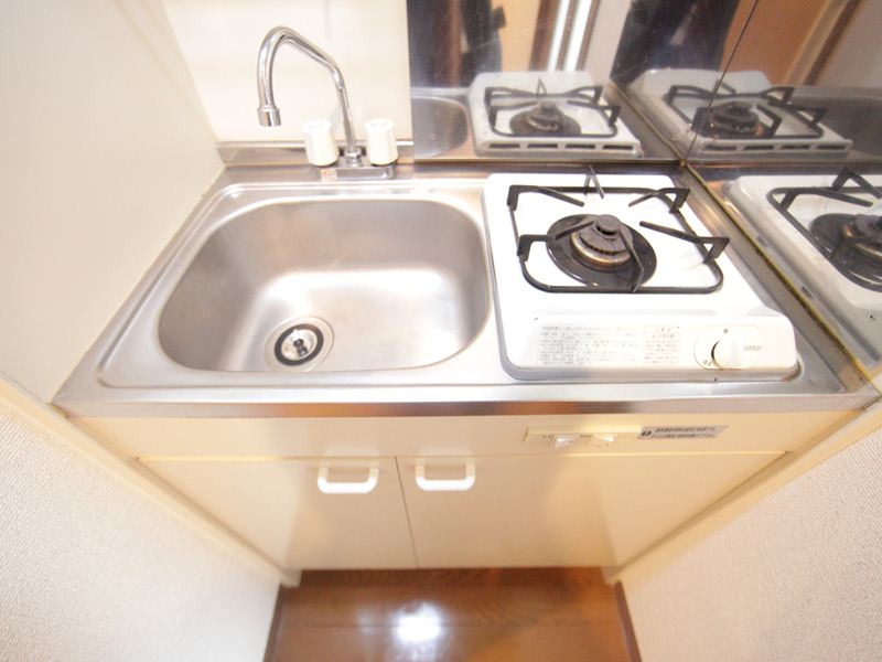 Kitchen. Kitchen (gas stove 1-neck)