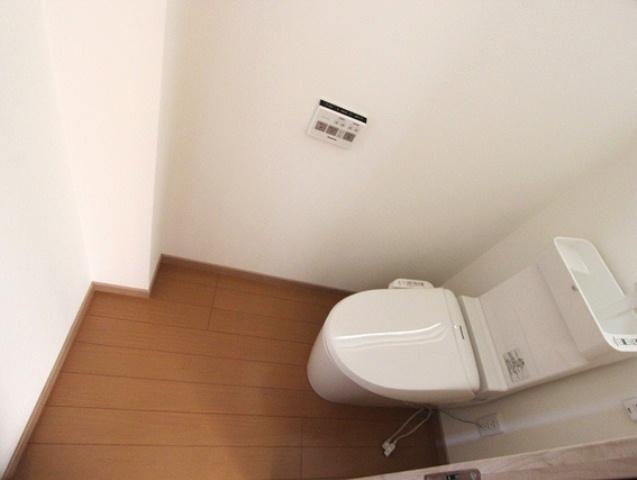 Toilet. 1F shower toilet