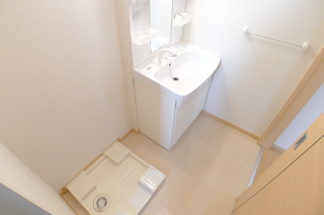 Washroom. It is a spacious dressing room ☆