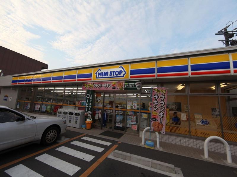 Convenience store. MINISTOP Nagoya Inakami the town store (convenience store) to 275m