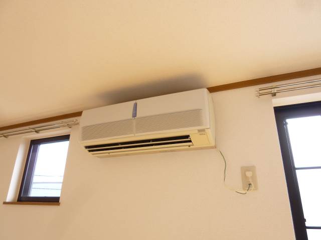 Other Equipment. Air conditioning (photo image)