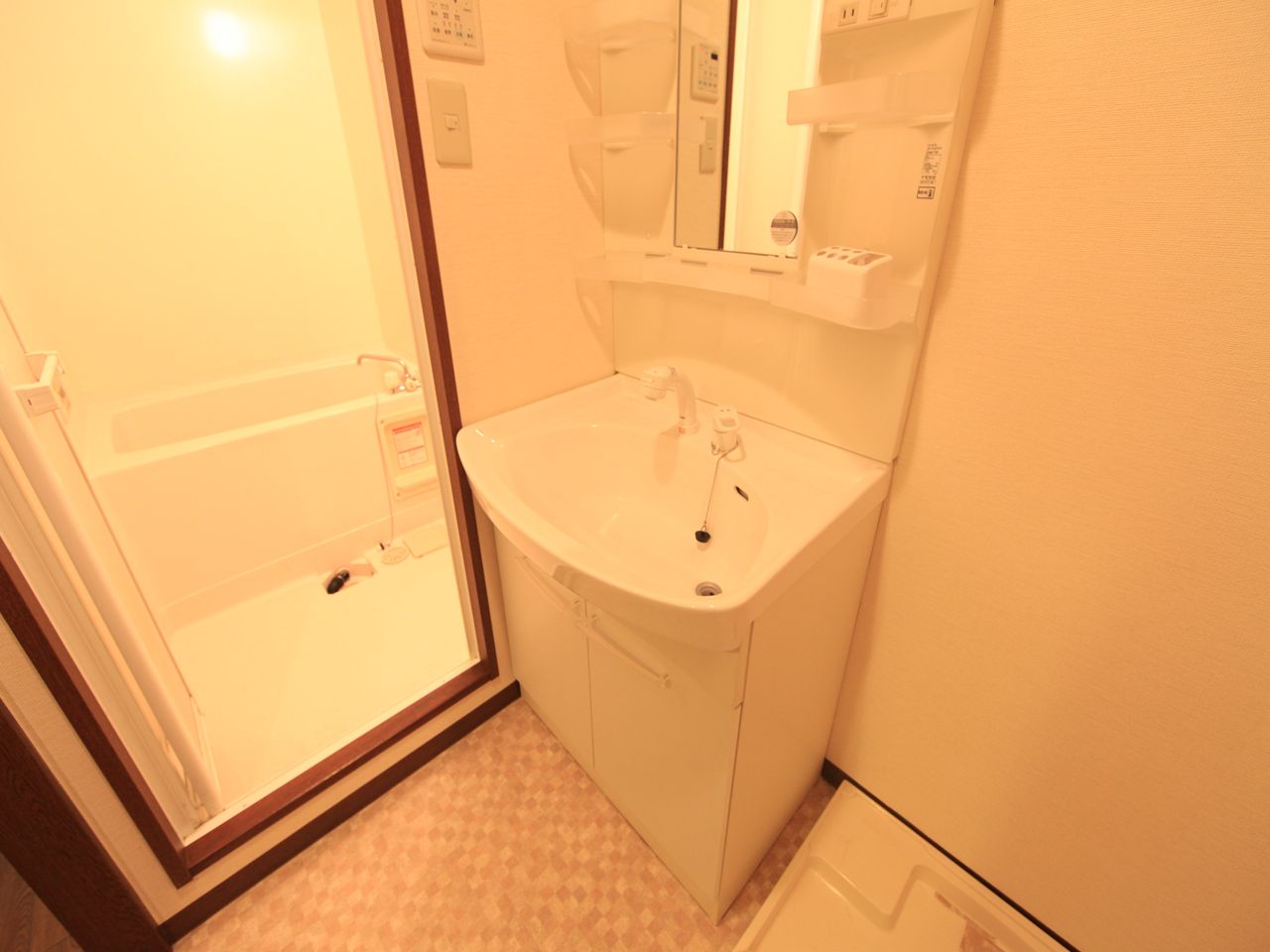 Washroom. Dressing room Independent wash basin can be prepared (shampoo dresser) washing machine