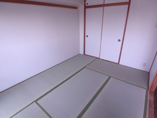 Living and room. Is a Japanese-style room