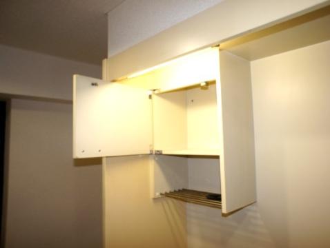 Other room space. Kitchen top shelf