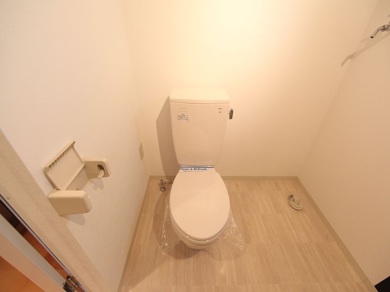 Toilet. toilet Warm water washing heating toilet seat mounting Allowed