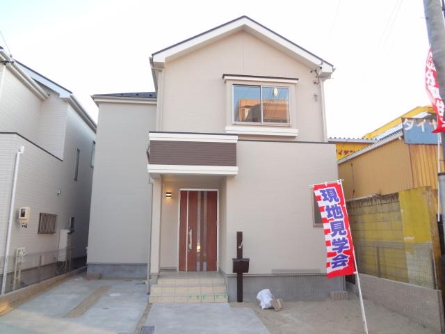 Local appearance photo. A Building, 33,800,000 yen Face-to-face living 15 Pledge, You can also see immediately how the child.