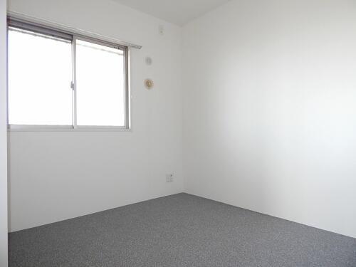 Non-living room. Western-style 1