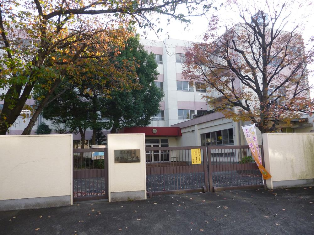 Primary school. Ukino until elementary school 787m