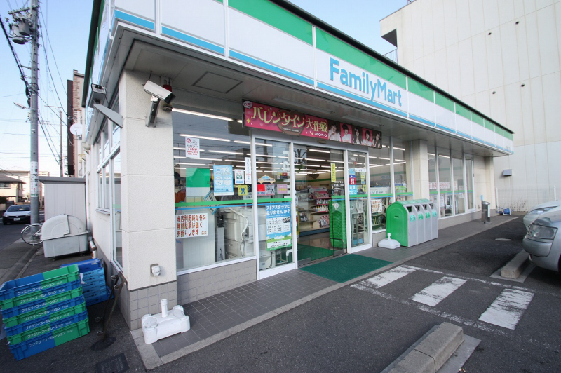 Convenience store. FamilyMart Chichibutori-chome store up (convenience store) 250m