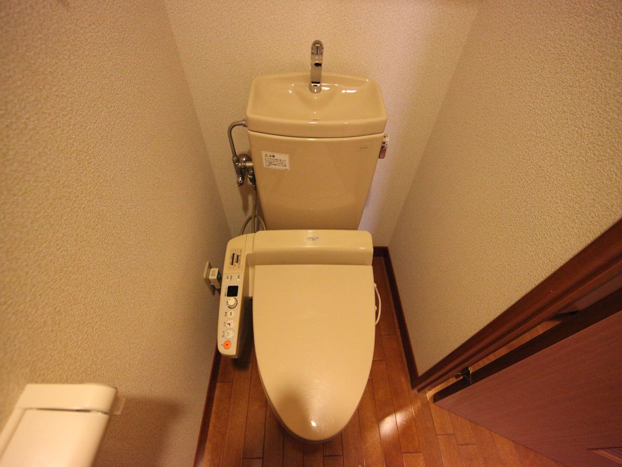 Toilet. toilet bus ・ Restroom Warm water washing heating toilet seat installation Allowed