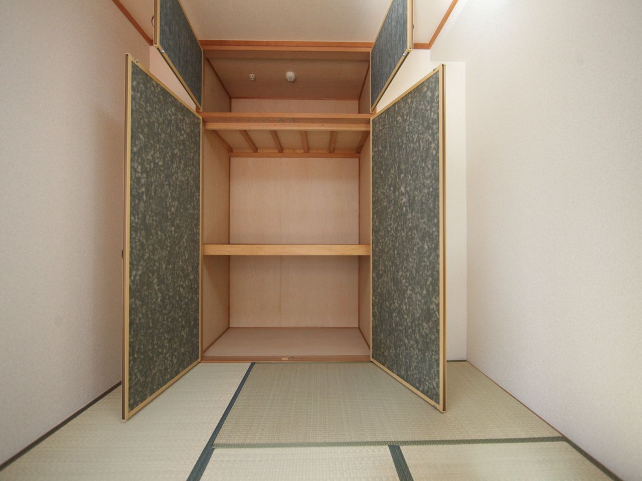 Other room space. Japanese-style room 4.5 Pledge Furniture appliances (refrigerator range washing machine) will be available