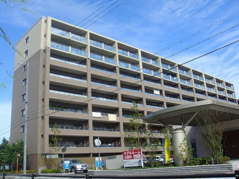 Local appearance photo. Built shallow designer apartment