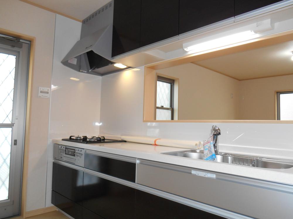 Kitchen. ◇ 1 Building With a back door to the system kitchen water purifier with faucet