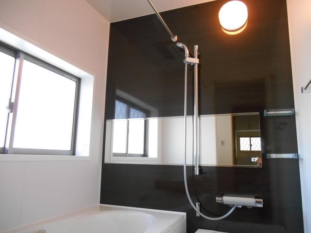 Bathroom.  ◆ 1 Building Horizontal mirror with a bathroom luxury of 1 pyeong size