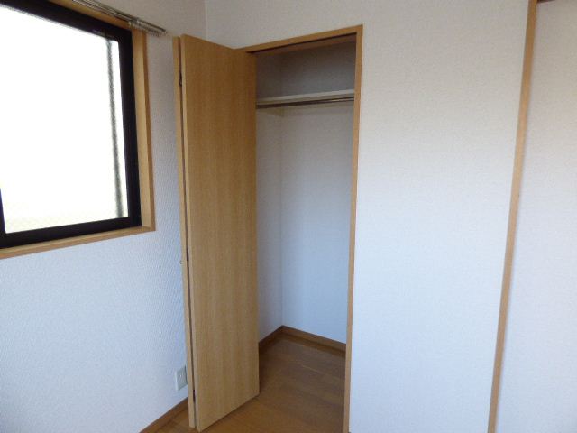Other room space. It is a closet of north Interoceanic