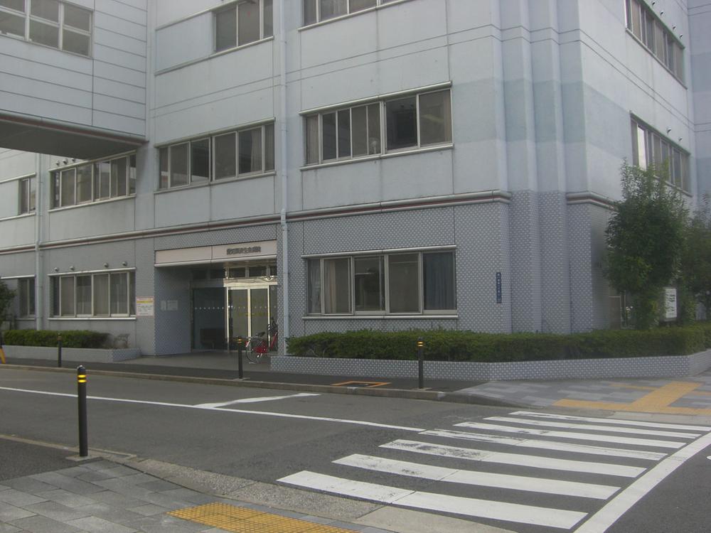 Hospital. Saiseikai 225m to the hospital