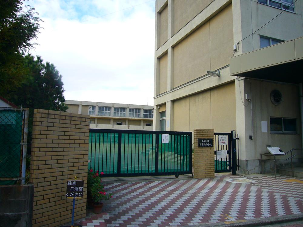 Primary school. 580m to Nagoya Municipal Biwajima Elementary School