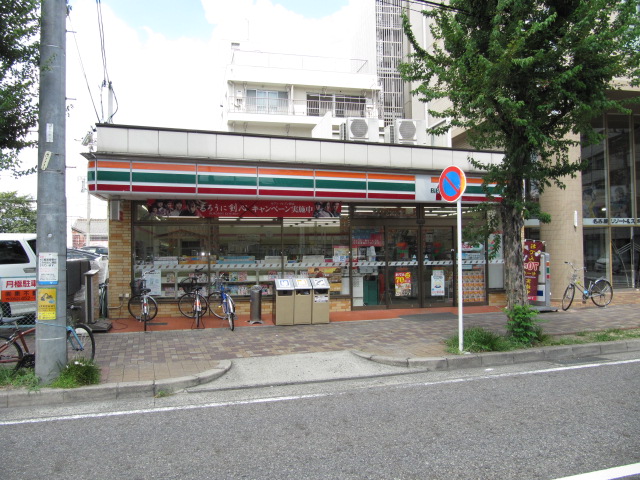 Convenience store. Seven-Eleven Nagoya Kikui 2-chome up (convenience store) 513m