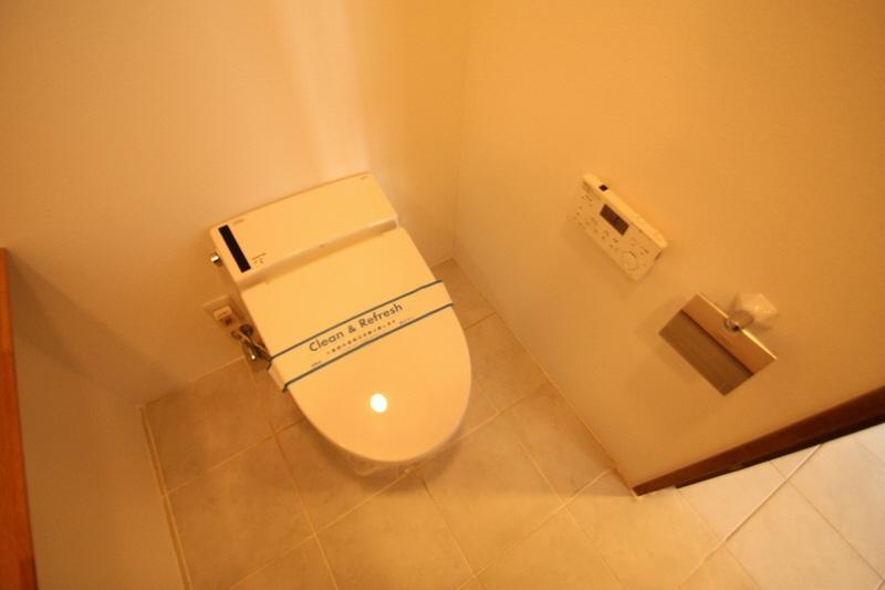 Toilet