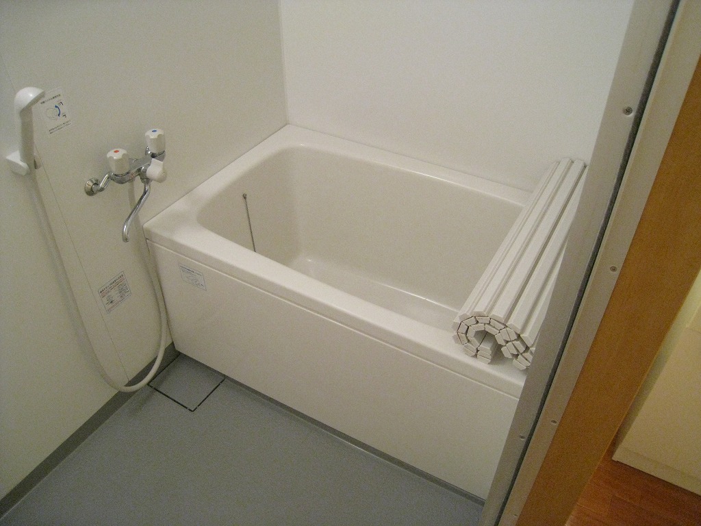 Bath. Bathroom with air conditioning and heating ventilation drying function Photo is inverted type