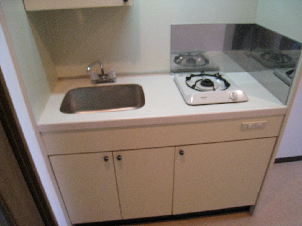 Kitchen. A clean kitchen