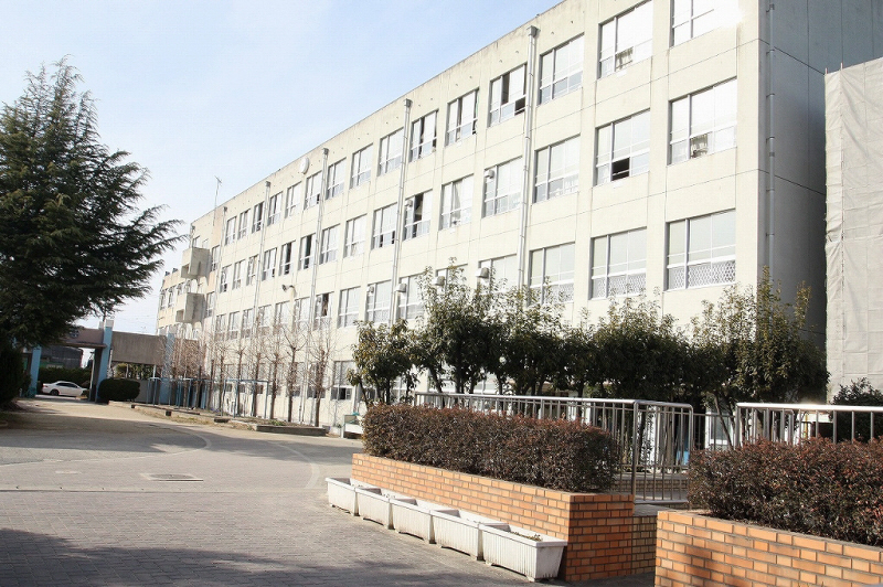 Primary school. Hira Nishi Elementary School until the (elementary school) 802m
