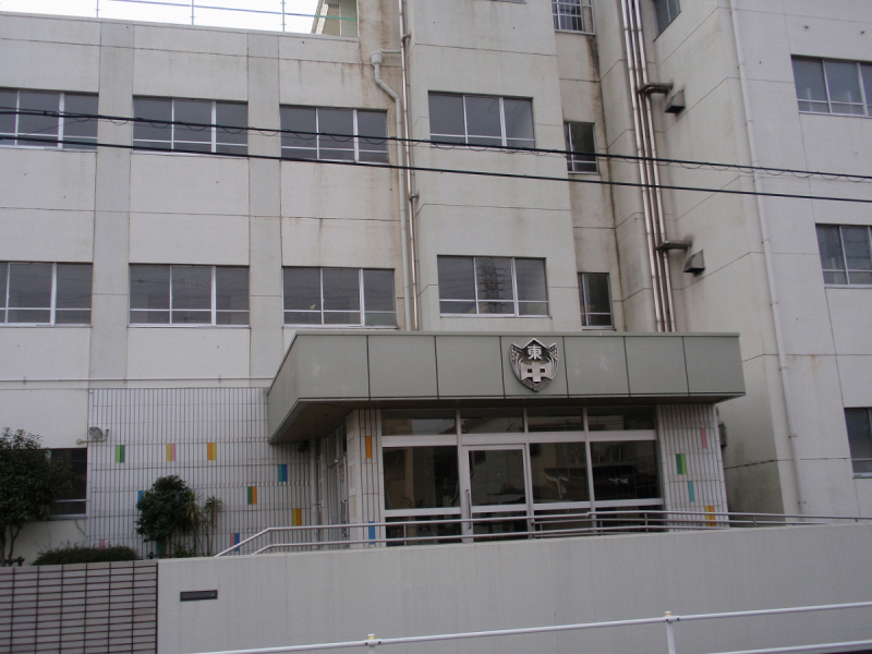 Junior high school. Yamadahigashi 1295m until junior high school (junior high school)