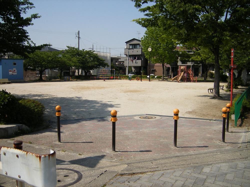 park. 350m until Nakaotai park