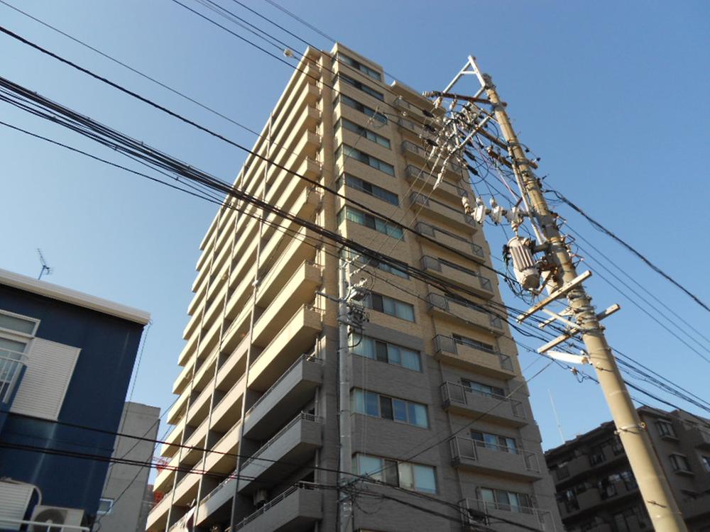 Local appearance photo. Local (12 May 2013) Shooting