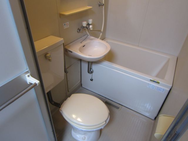 Bath. A clean bathroom ・ toilet
